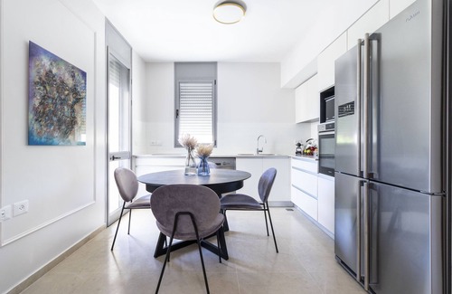 Jerusalem Apartamento | The Haneviim Suites - Isrentals