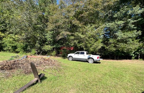 Leesville Otro | The Happy Place In The Trees