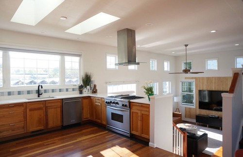 Saint Joseph Casa | The Harbor Hideout - Riverside home near Beaches, Pier, downtown shops