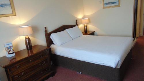 Darlington Cabina | The Harrowgate Hill Lodge
