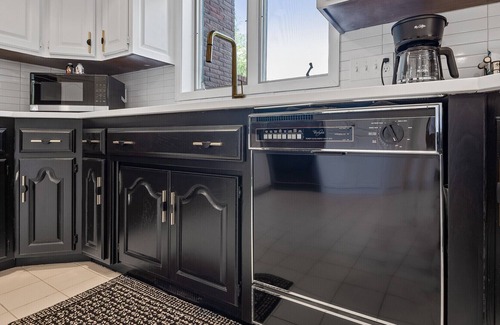 Columbia Heights Casa | The Hart Lake Wonder!