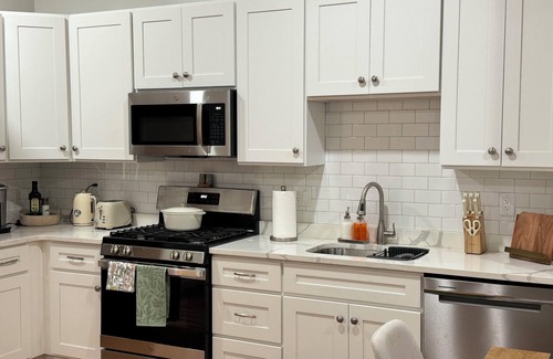 Egleston Square Apartamento | The Haven - 3BR2BA Central & Cozy Retreat/ Near T