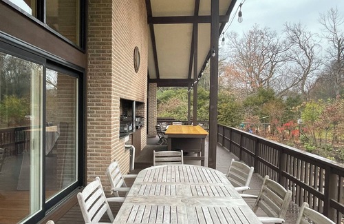 Berwyn Casa | The Haven—Home with Delightful Gardens, Game Room, and Magical Hot Tub