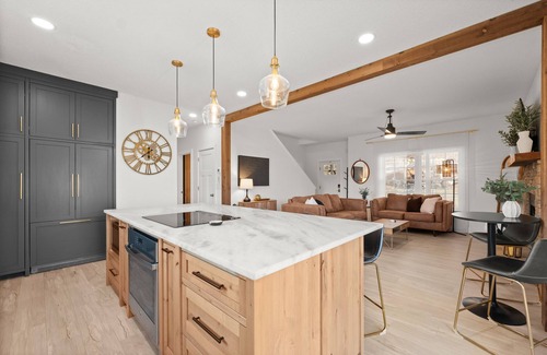 Dahlonega Casa | The Haven: Luxury 3BR on 6 Acres! River! Fire-Pit!