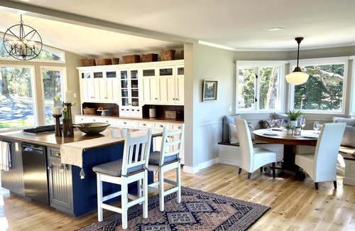 North Cowichan Casa | The Haven - Maple Bay's Premier Getaway
