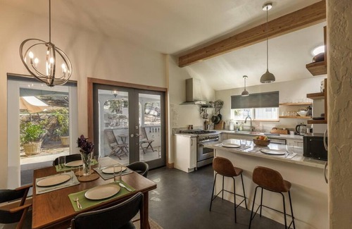 Mariposa Casa | The Haven on 7th Street