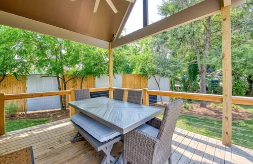 Waynesville Casa | The Haven @ Water 65 - Tiny Home walk to Downtown