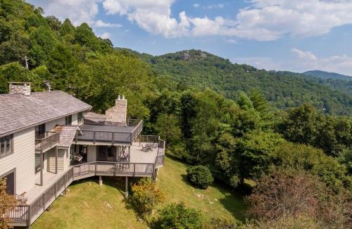 Boone Casa | The Hawthorn House at Hound Ears