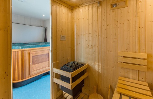 Patrick Cabaña | The Hawthorns - Tres Habitaciones Casa, Capacidad 6