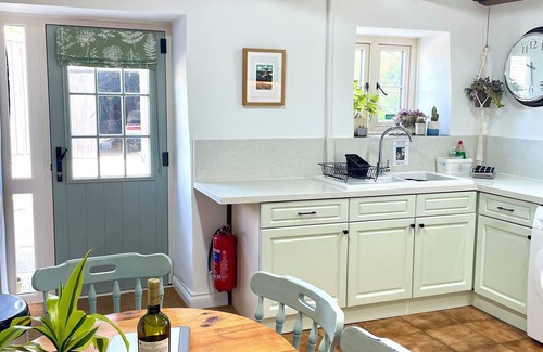 Brazzacott Otro | The Hay Loft 5 Bedroom Farmhouse near Bude & Crakington Haven Surf Beaches