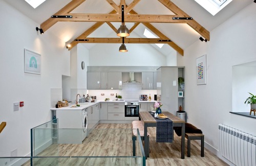 Newquay Casa | The Hayloft - a cottage that sleeps 4 guests in 2 bedrooms