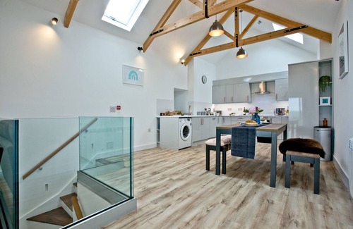 Newquay Casa | The Hayloft - a cottage that sleeps 4 guests in 2 bedrooms