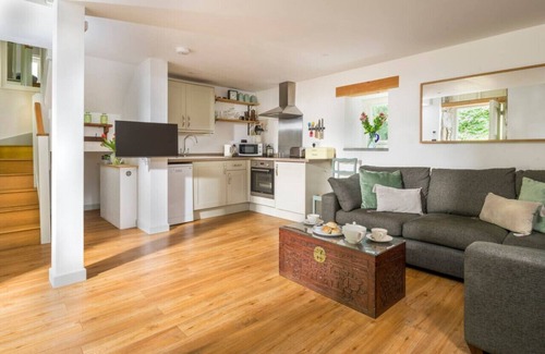 Camborne Casa | The Hayloft - A Romantic Boutique Retreat