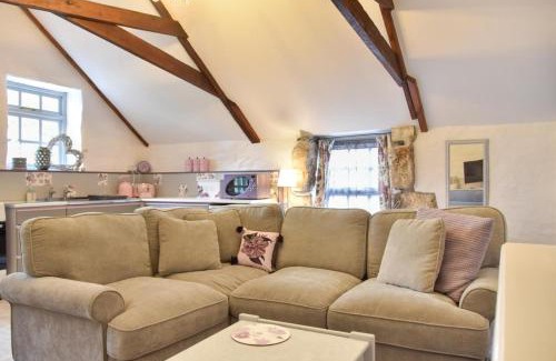 St Austell Casa | The Hayloft at Hembal Manor