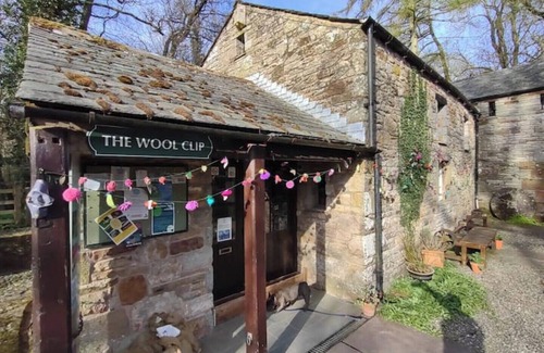 Caldbeck Casa | The Hayloft Rustic Glamping Barn, Caldbeck Village