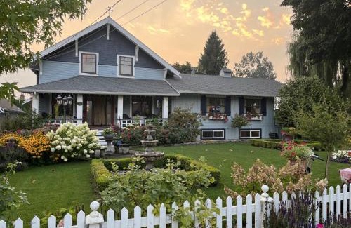 Chilliwack Proper Village West Cama Y Desayuno | The Hazelhouse