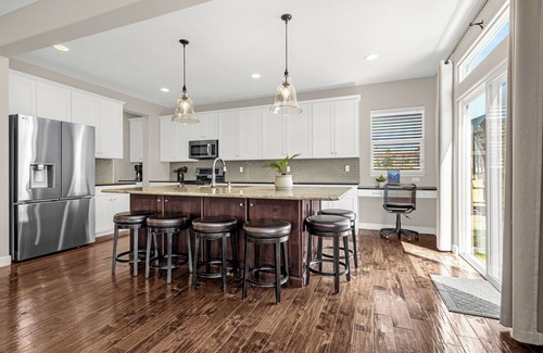 Gleneagle Casa | The Heart House - Spacious & Warm 6bd Family Home in Beautiful Monument Colorado