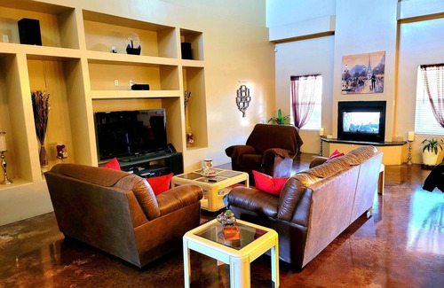Kingman Casa | " The Heart of Historic Route 66 "