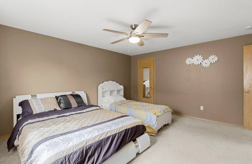 Pleasant Valley Casa | The Heart of Salmon Creek !
