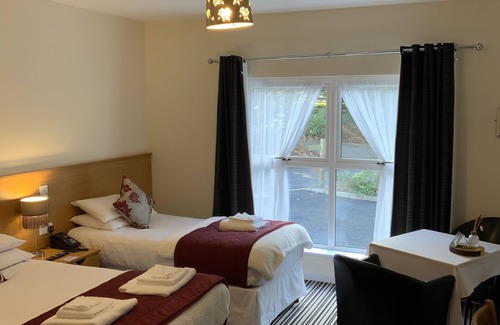 Ballymoney Hotel | The Hedges Hotel