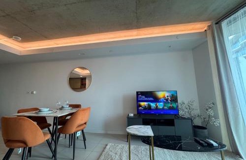 Docklands Apartamento | The Heights at Riverline O2 View & AC