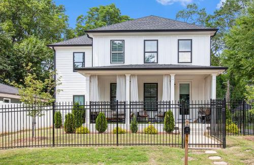 Atlanta Casa | The Heights Compound Near Mercedes Benz Stadium