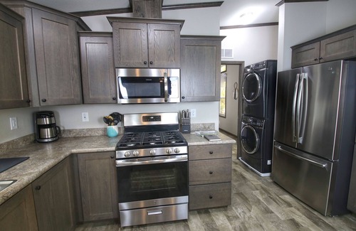 Carlsville Cabina | The Hein Cottage-Beautiful 2 bedroom hideaway in the heart of DC