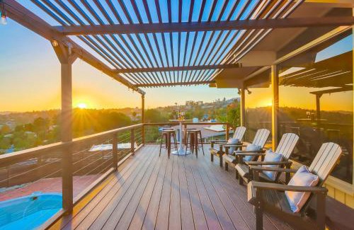 Mount Helix Casa | The Helix House - Pool & Mountain Views