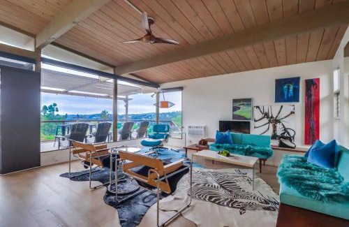 Mount Helix Casa | The Helix House - Pool & Mountain Views