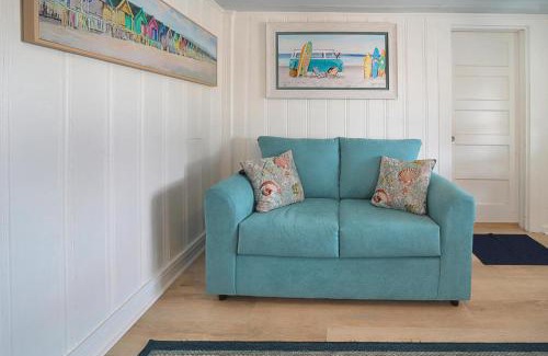 Downtown Myrtle Beach Casa | The Hemingway Cottage- 201 N Ocean