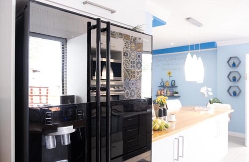 Ekurhuleni Casa | The Hemingway House 1415 min from O.R Tambo.