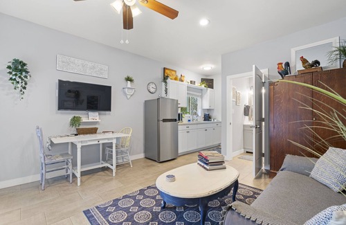 F. Q. Story Casa | The Hen House: Enchanted Casita Near Downtown Phoenix