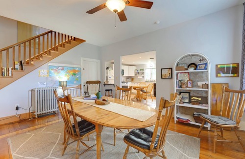 Cornish Casa | 'The Hendrick House' ~ 16 Mi to Sebago Lake!