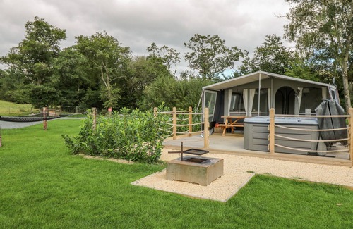 Llandrindod Wells Cabaña | The Heron
