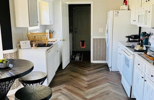 Spring Lake Casa | The Herringbone Blue