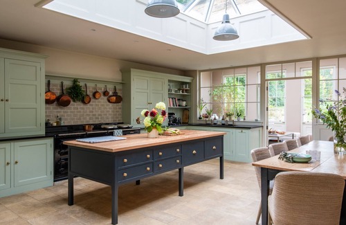 Cheltenham Casa | The Hewletts is an impeccably restored and exquisitely-presented Georgian manor home