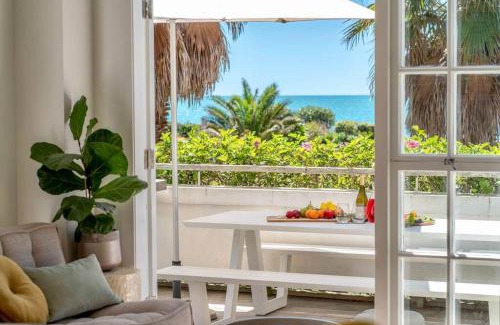 Onetangi Casa | The Hibiscus - Coast & Country