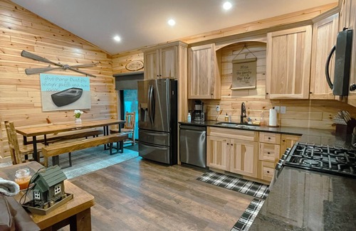 Manistee Cabina | The Hidden Cabin Getaway