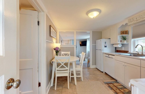 Pine Point Cabaña | The Hidden Cove by Bayley Vacation Rentals