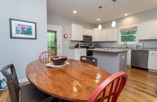 Weaverville Casa | The Hidden Gem | A Luxury Mountain Getaway