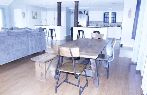 Sulphur Casa | The Hidden Gem - Huge Floor Plan - Game Room