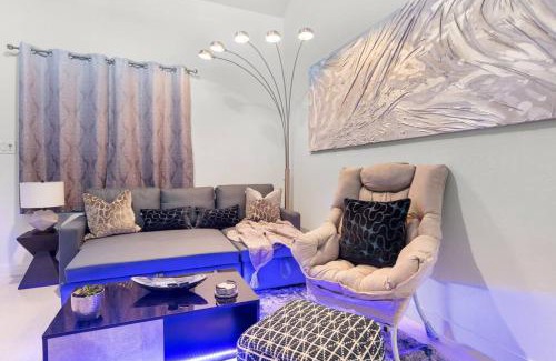 Chandler Apartamento | The Hidden Gem, King bed & Swimming Pool!