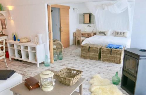 Loiba Apartamento | The Hidden Secret on the Cliff