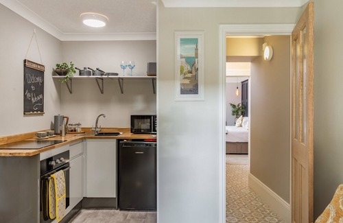 Torquay City Centre Cabaña | The Hideaway at The Morley