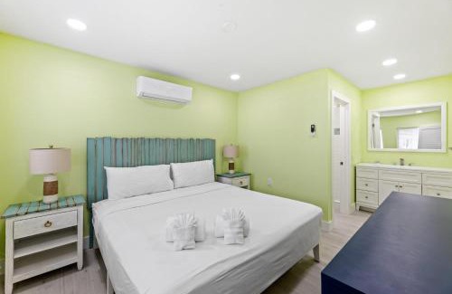 Sanibel Casa | The Hideaway Cottage at Palmview Inn of Sanibel