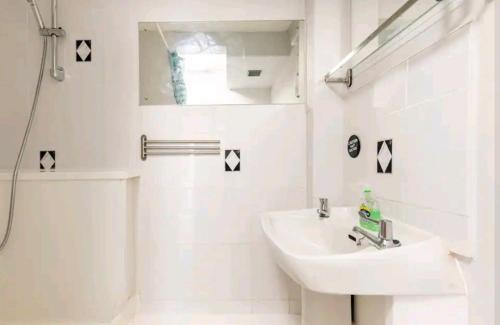 Roundham Apartamento | The Hideaway, Family apartment close to the beach.