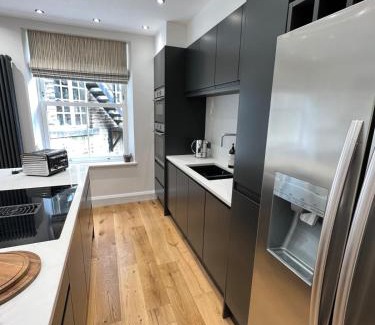 Wadsworth Apartamento | The Hideaway