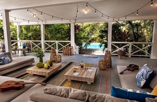Estate Hull Cabaña | The Hideaway Hull Bay Cottage 8