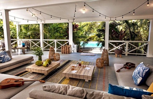 Estate Hull Cabaña | The Hideaway Hull Bay Cottage 4