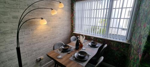 Southport Apartamento | The Hideaway ll private garden Quiet Central